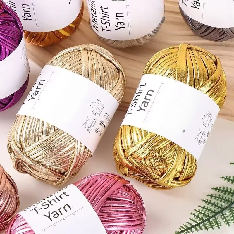 200g Shiny Metallic Cloth Yarn, Hand-Knitted DIY Materials, Crochet Roving Yarn, Suitable for Making Crochet Backpacks, Cushions, Shoes, Storage Baskets, Handicrafts, Yarn Balls for Hairbands and Other Clothing Accessories, 1 Piece = 200g