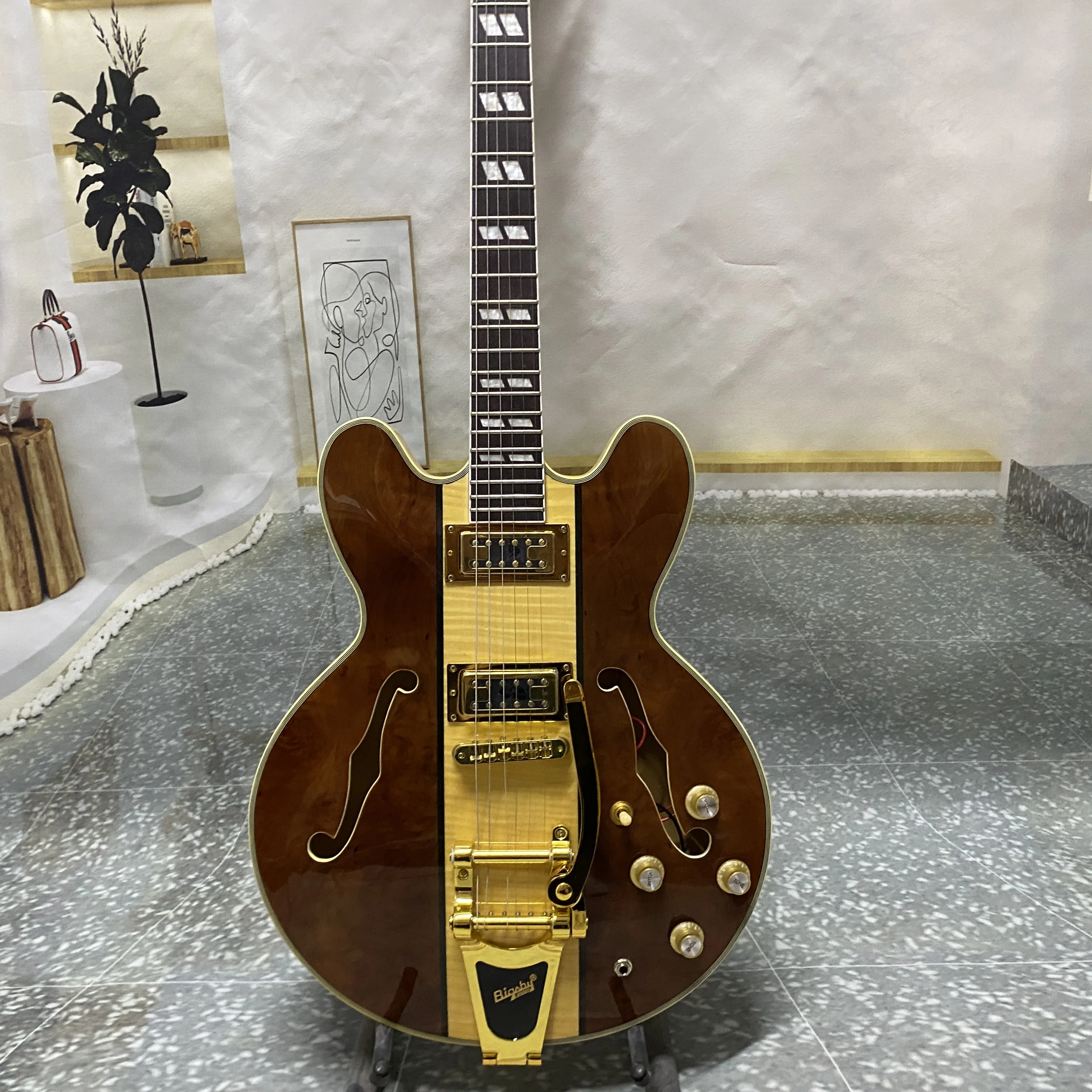 JAZZ 335 Electric Guitar Gold Hardware Flame Maple veneer semi-hollow tune-o-matic bridge 22 frets high-end configuration