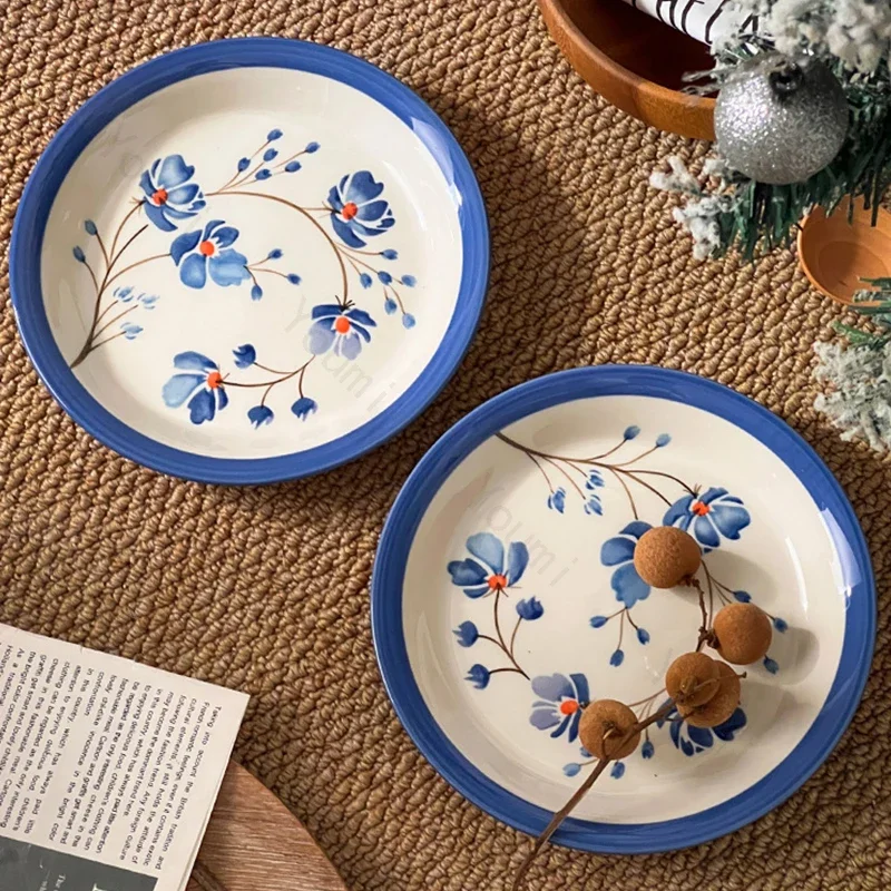 Tazze da caffè in ceramica con fiori dipinti a mano creativi Set da tè pomeridiano in stile francese retrò piatti per panini per la colazione a casa tazza di latte