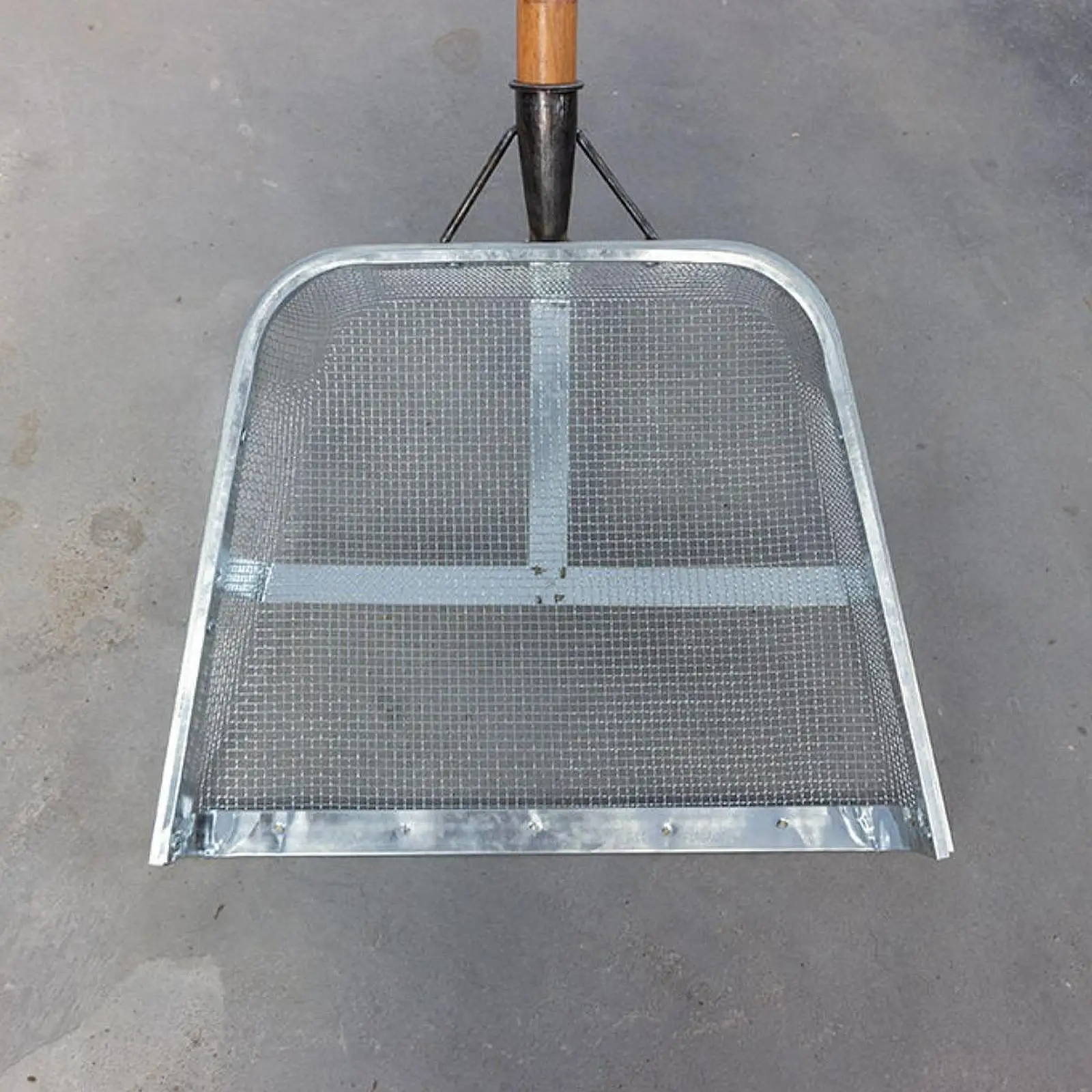 mesh-sieve-shovel-for-chestnut-corn-peanut-efficient-rust-resistant-metal-soil-sifter-for-household-agriculture