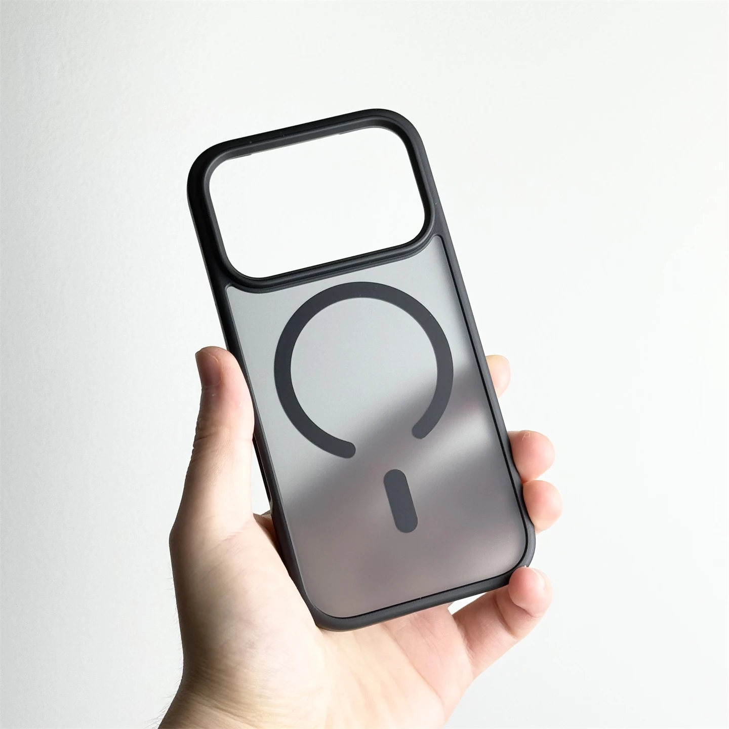 Active Touch Camera Button Case for iPhone: A Real-World Review of Performance, Design, and Daily Use