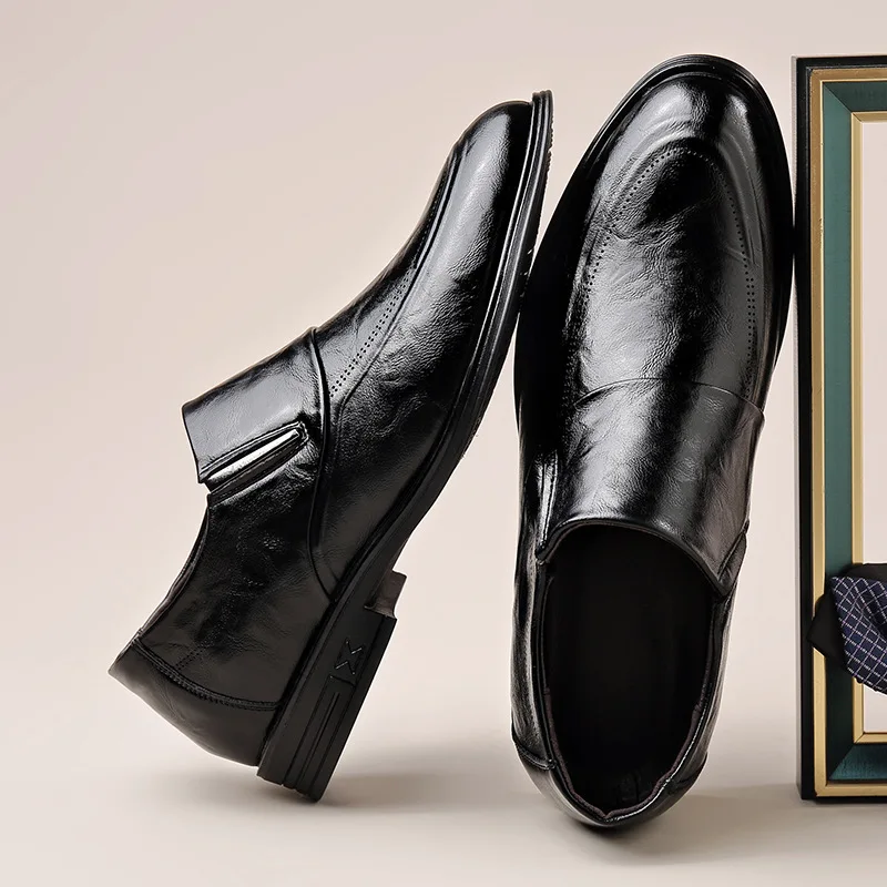 

Men's Casual Professional Leather Shoes, Large Size 35-44 Fashionable Leather Shoes