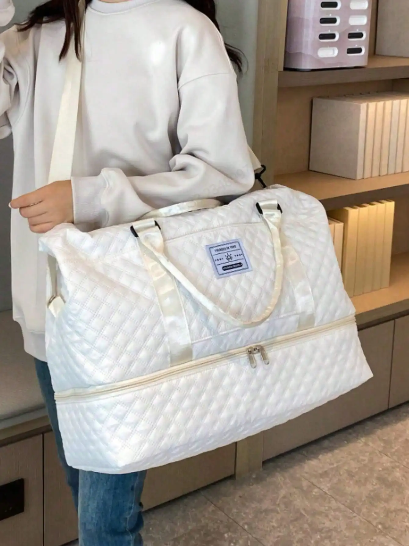 Multicolor Expandable Quilted Puffer Duffle – Lightweight Foldable Carry-On Weekender For Travel, Gym, Hospital, Beach & College.