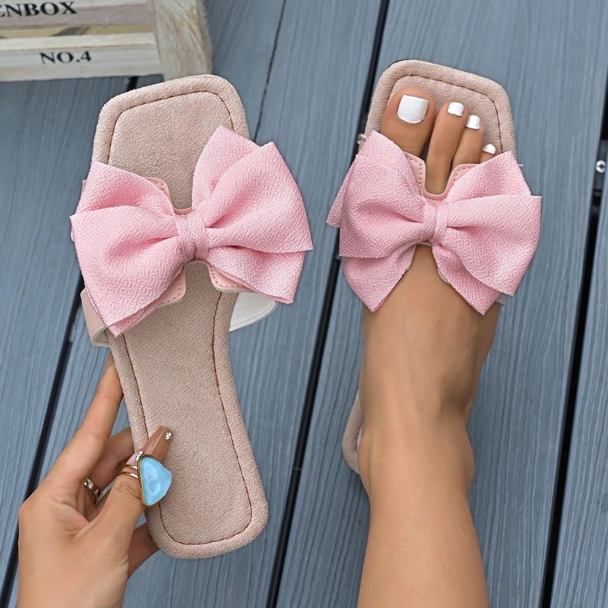 

Women Slippers 2025 New Fashion Sandals Slides Women Summer Bow Lightweight Shoes Women Flat Plus Size Slippers Zapatos De Mujer
