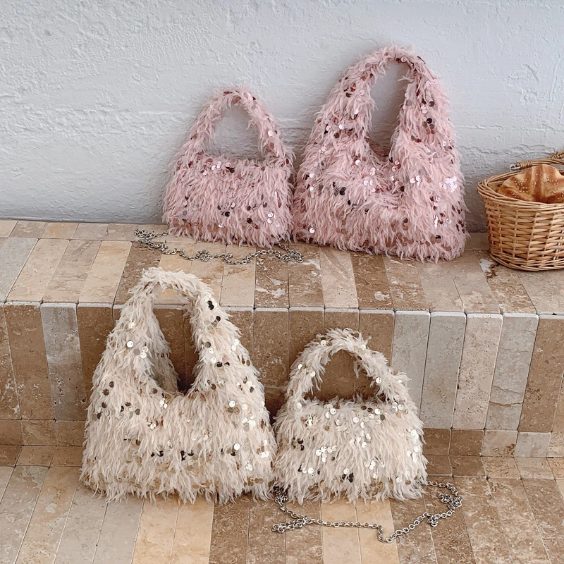 

2026 Sophisticated Fashionable Bags Christmas Gift Banquet Sense of Luxury Handbags Velvet Bling CHAINS Zipper Crossbody Bags