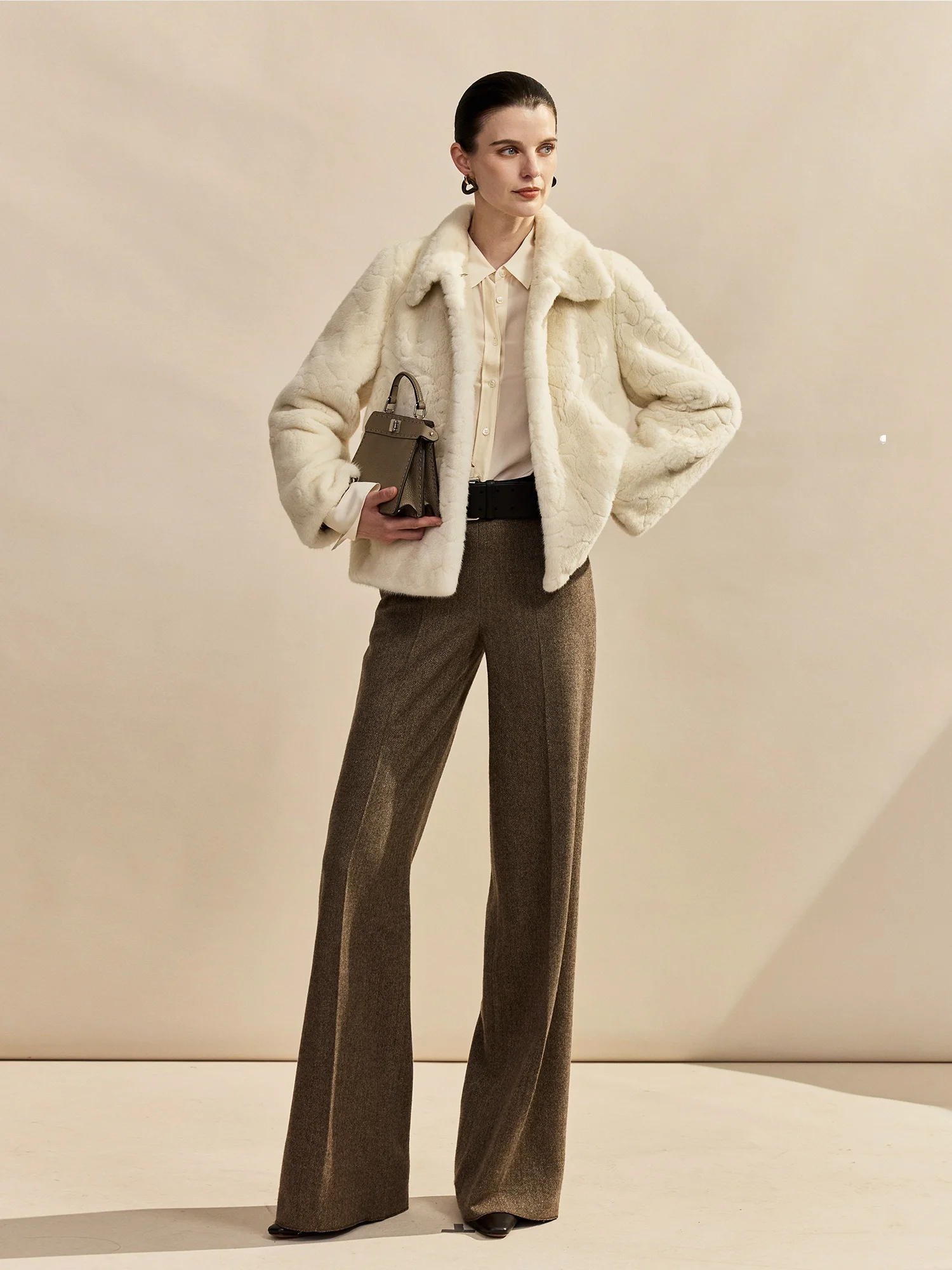 

mat Woolen Trousers with Gold Sequins And Zigzag Pattern for Commuting by COLINWANG Ele Ladies' Suit Pants