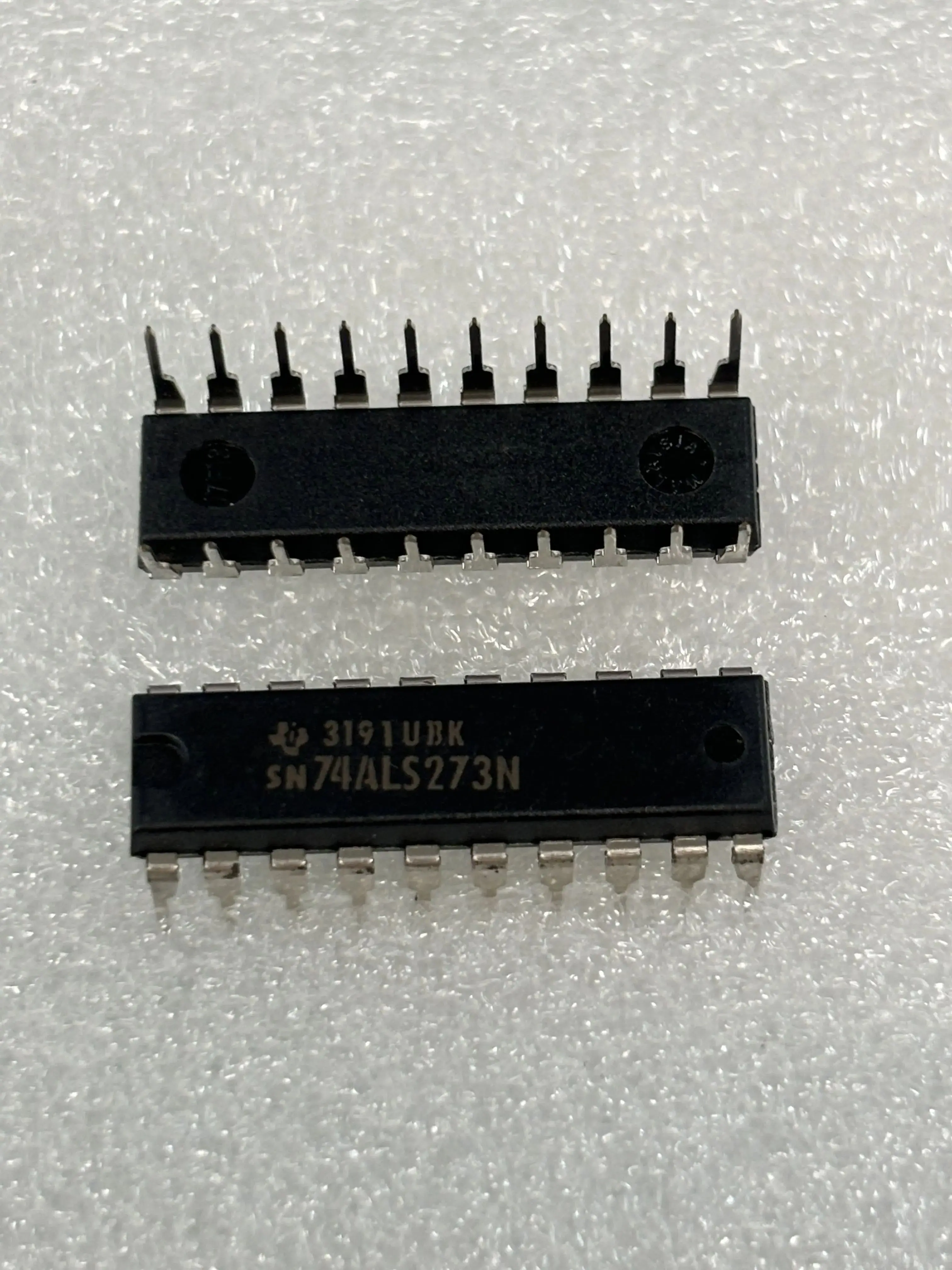 SN74ALS273N DM74ALS273N 74ALS273 Original imported IC chip dual integration