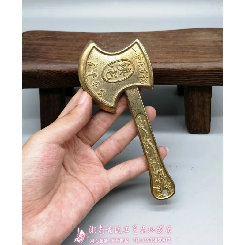 

Antique Collection Antique Old Pure Copper Solid Imitation Red Copper Handmade Old Copper Coated Axe Small Ornaments