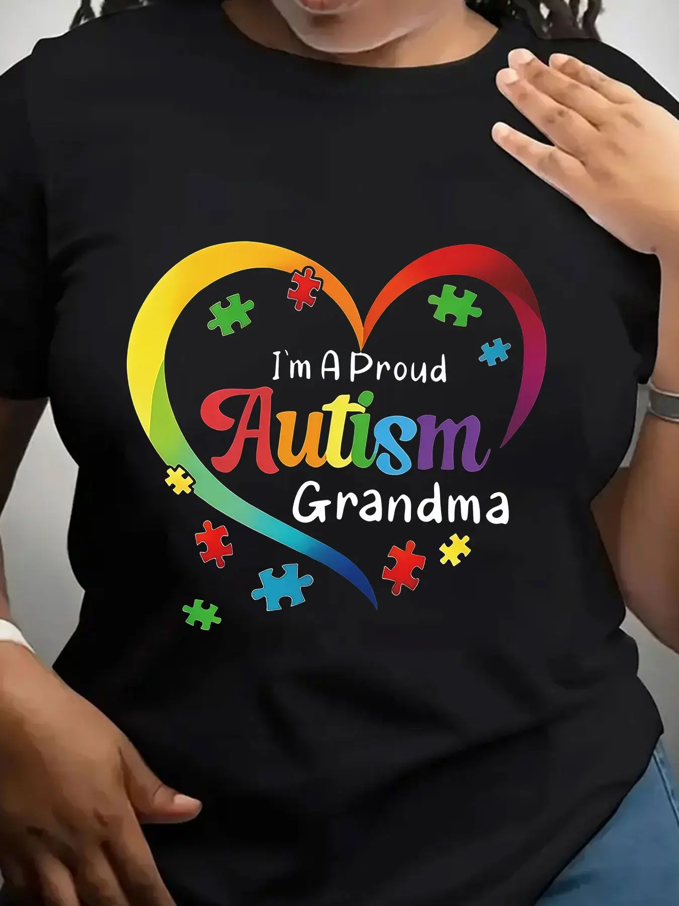 Women's Trendy Crew Neck T-Shirt Proud Autism Grandma Heart Puzzle Suitable for Casual Sportswear