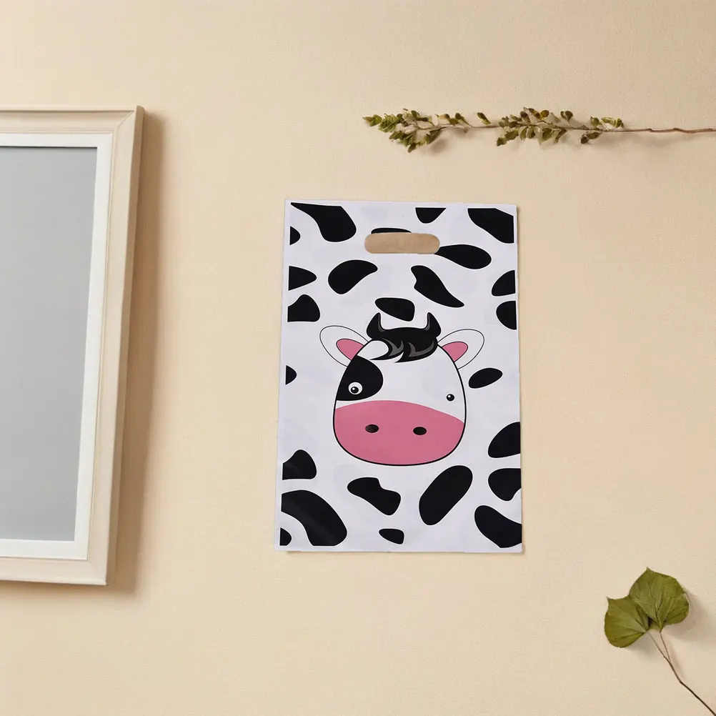 Рисунок 4 - сумки для лакомств с принтом коровы