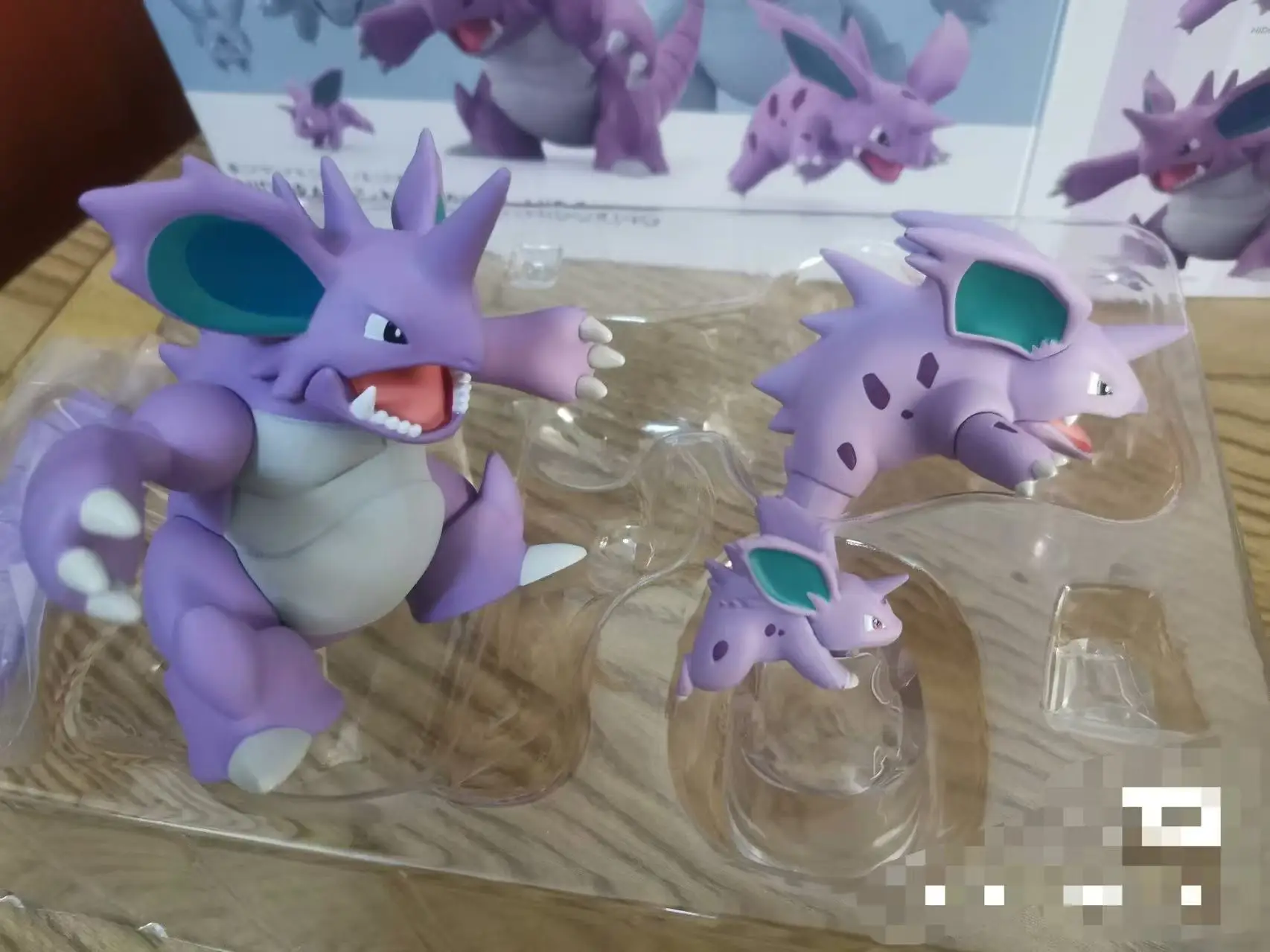 Nidoking Nidorino Nidoran ของแท้ขนาด World Legend of The Elves น่ารัก Action Figure ของเล่น