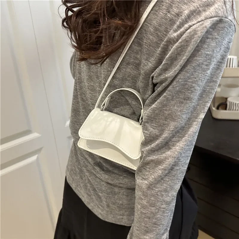 Small Square Bag One Shoulder Crossbody Bag Solid Color Simple Fashion Versatile Design Premium Quality Material Suitable For view 3