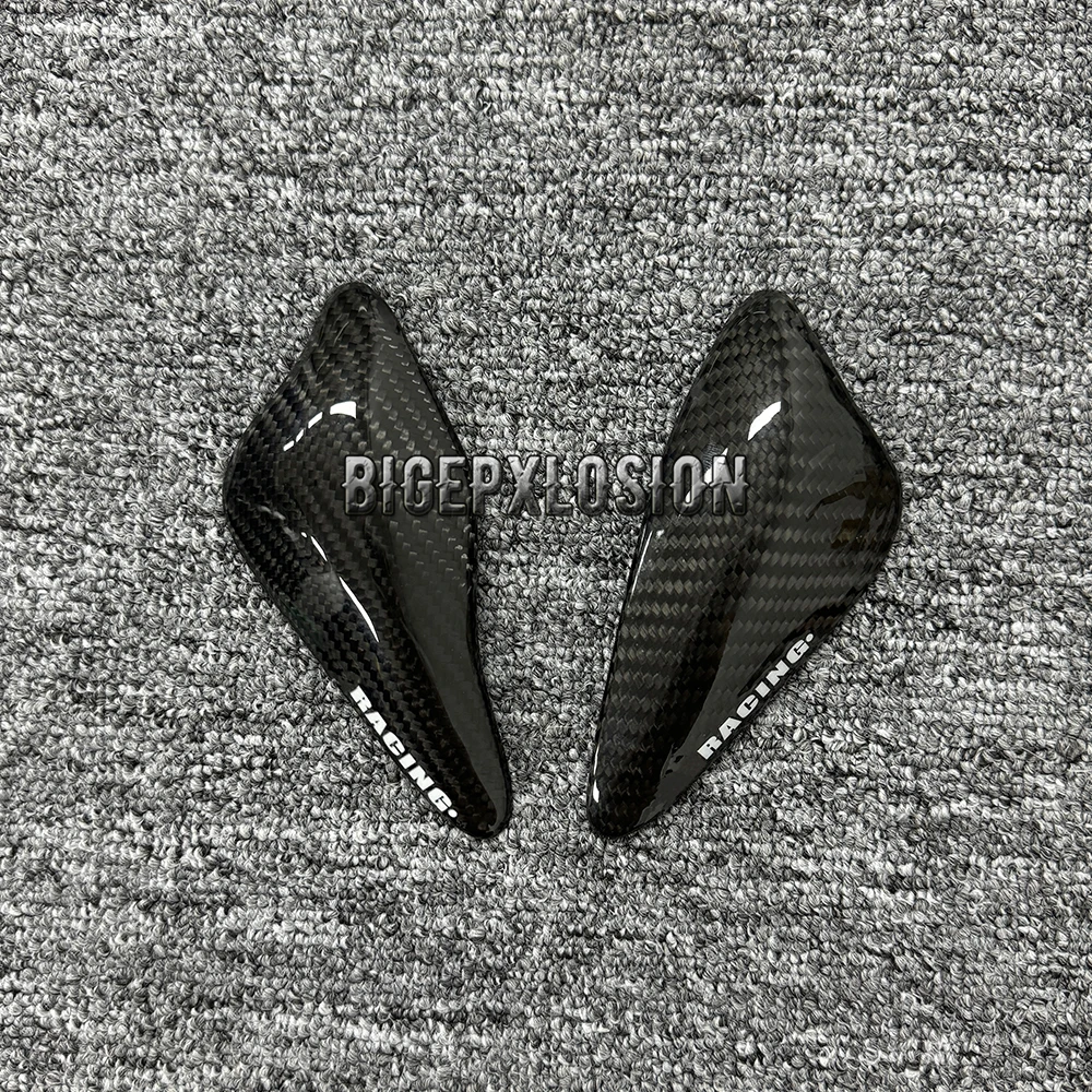 

For Triumph Daytona Moto2 765 & Street Triple 765 S R RS 2017-2022 Motorcycle Carbon Fiber Fuel Tank Corner Protection Slip Fast