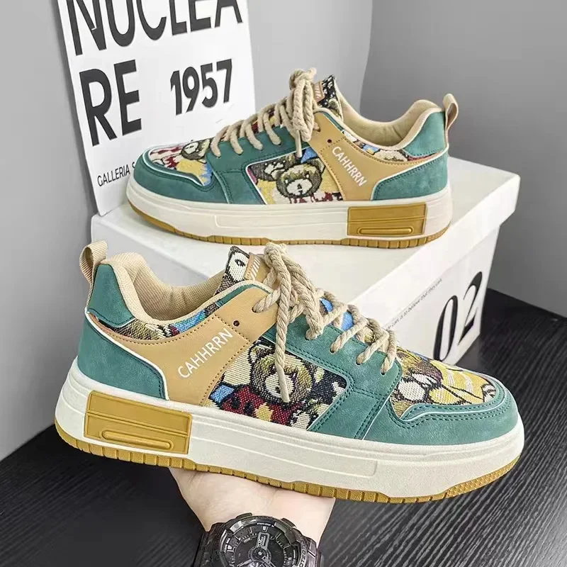 Men's Canvas Shoes New Platform Sneakers Trendy Lace-up Bear Skate Shoes 2023 Men Street Versatile Casual Shoes Tenis Masculino