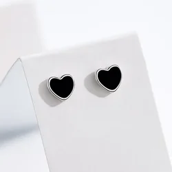 Small Black Color Heart Stud Earring for Women Sweet Temperament Mini Simple Jewelry Accessories Wholesale Christmas Day Gift