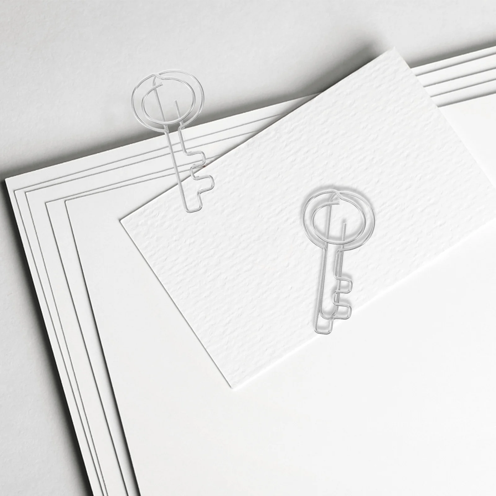 

20Pcs Key Shaped Paper Clips Metal Document Clips Unique Design Bookmarks Planner Office Home School Supplies Glue Paper Clamp