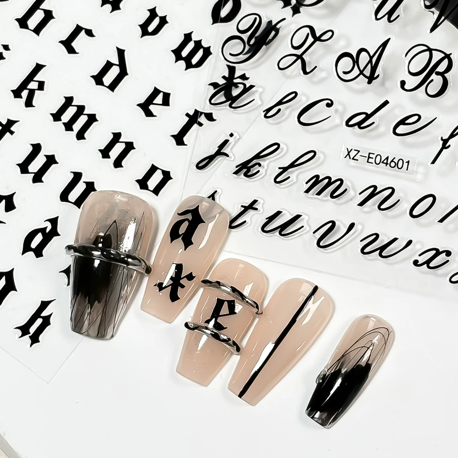 6 Stück/Set Schwarze Gothic 26 Englische Buchstaben Nagelaufkleber 3D Retro Alte Alphabet-Nagelsticker Selbstklebende Englische Buchstaben Nageldekoration – Detail 4