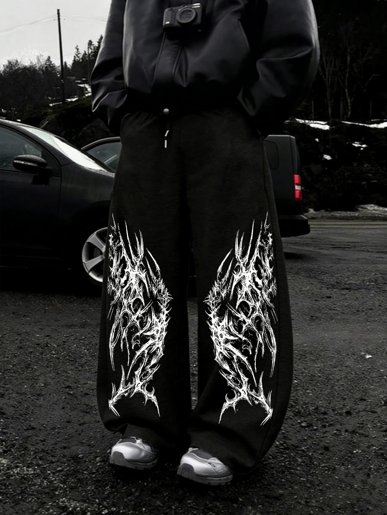 Men Y2K Dark Metal Baggy Sweatpants, Mirror‑Symmetric Extreme Sharp Death‑Metal Thorn Totem Dual‑Leg PrintDrawstringLooseWideLeg