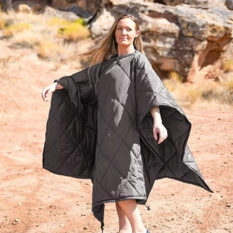 بطانية تخييم متعددة الاستخداما - مراجعة Outdoor Adventure Quilt وسعره