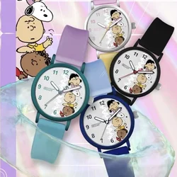 Snoopy men's and women's new college style versatile personality creative funny and interesting cartoon pattern waterproof watch