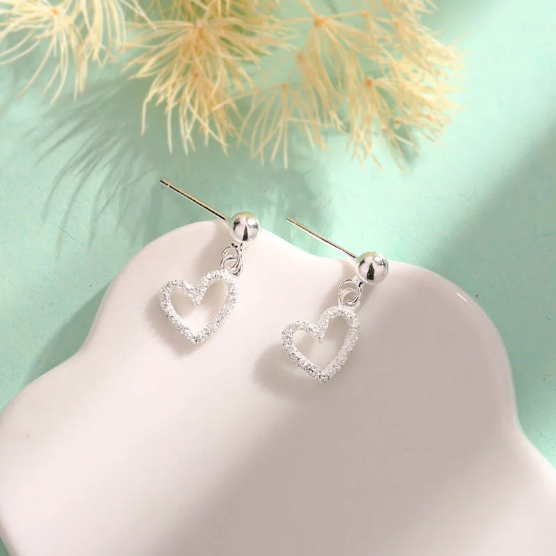Women's Openwork Frosted Heart Stud Earrings Stylish Birthday Gift Silver Plated Jewelry Accessory for Ladies And Girls