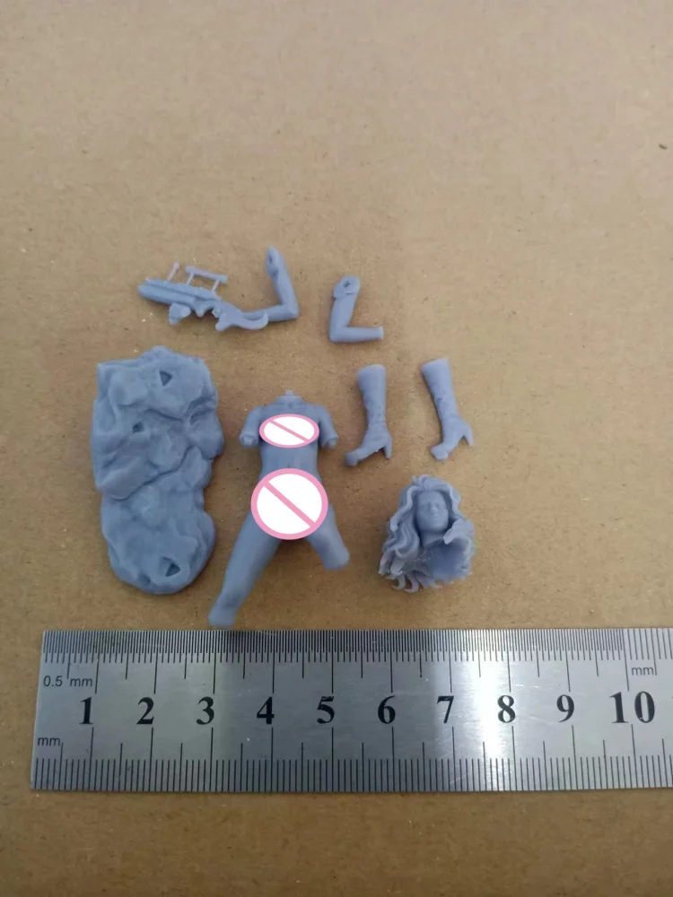 gun toting Barbarella NSFW DIY two versions Resin Figures Model Kit 1/24 Scale 75mm Unpainted Unassembled 3D Toy