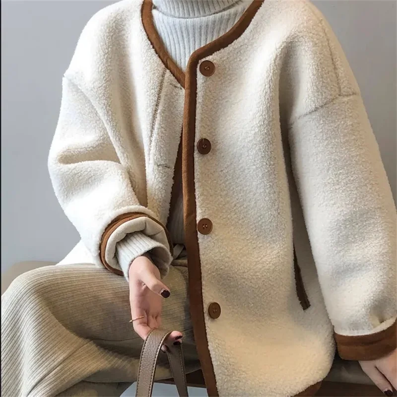 Korean Women Fashion Thicken Particle Velvet Coat Female Fashion Patchwork Lamb Plush Outwear Winter Ladies Long Sleeves Jacket