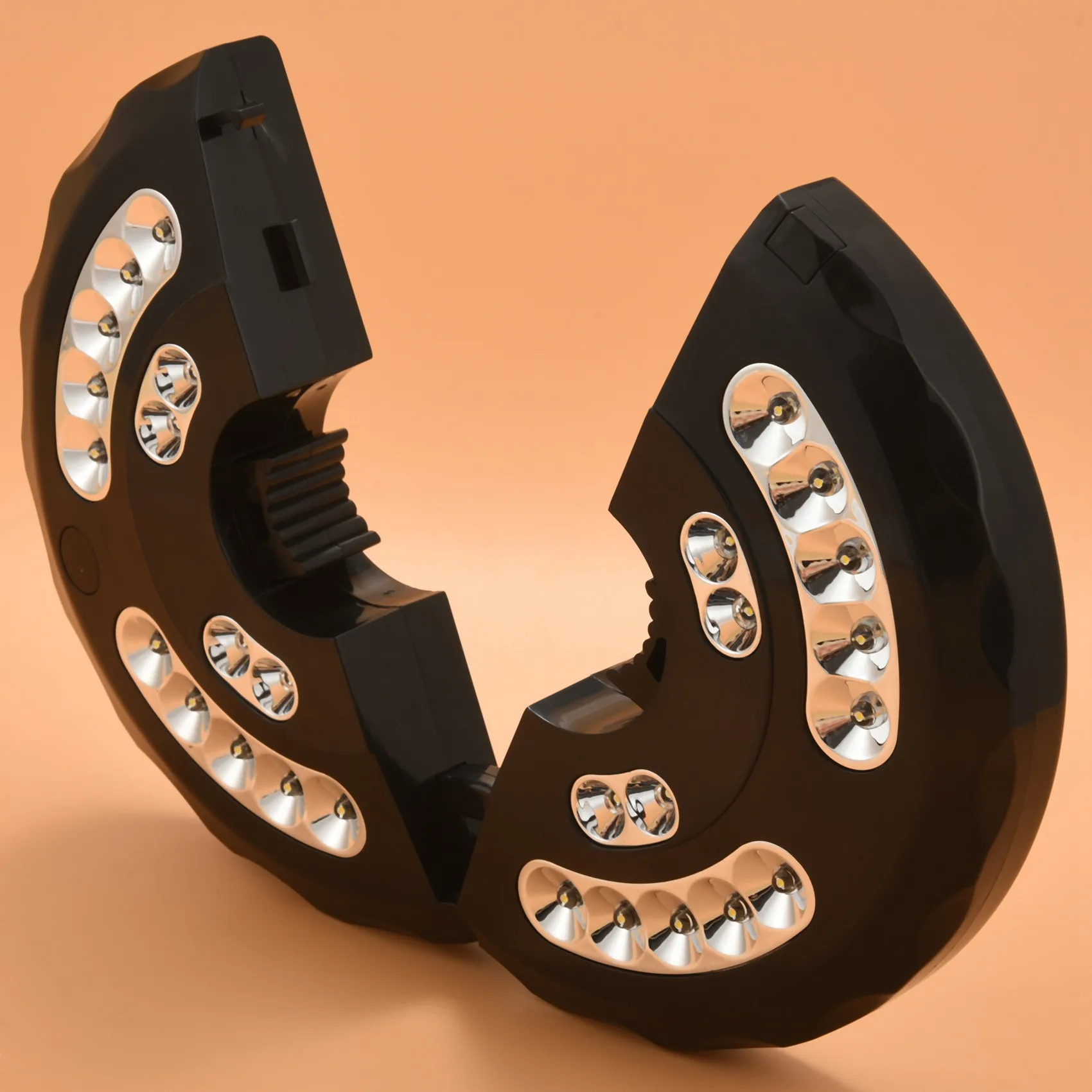 ضوء المظلة، مظلة الحديقة، ضوء عمود المظلة اللاسلكي القابل لإعادة الشحن USB الذي يعمل بالبطارية