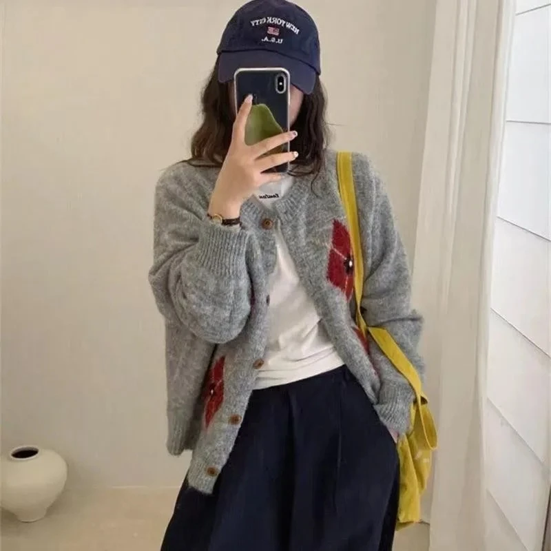 

Women's Autumn Winter Loose Fit Long Sleeve Casual Style Retro Korean Embroidered Flower Diamond Pattern Knitted Sweater Coat