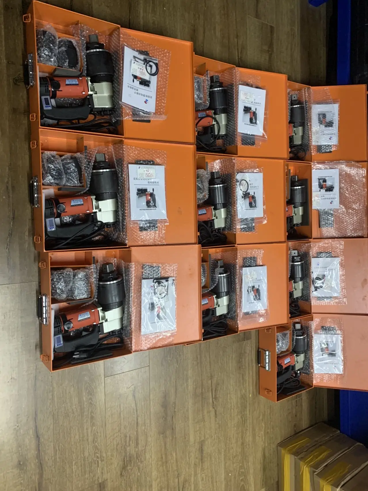 

TYD 600N.m Electronic Tools Power Adjustable Digital Torque Wrench for M16-M22 Bolts