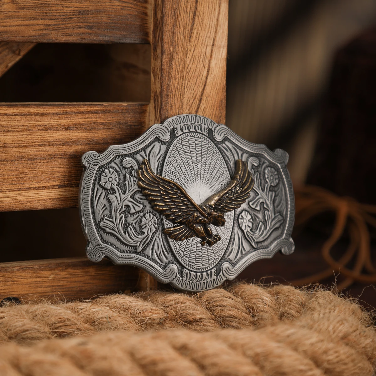 Пряжка ремня в западном стиле, металлическая пряжка ремня для мужчин и женщин, с уникальной, ретро и новой пряжкой ремня.