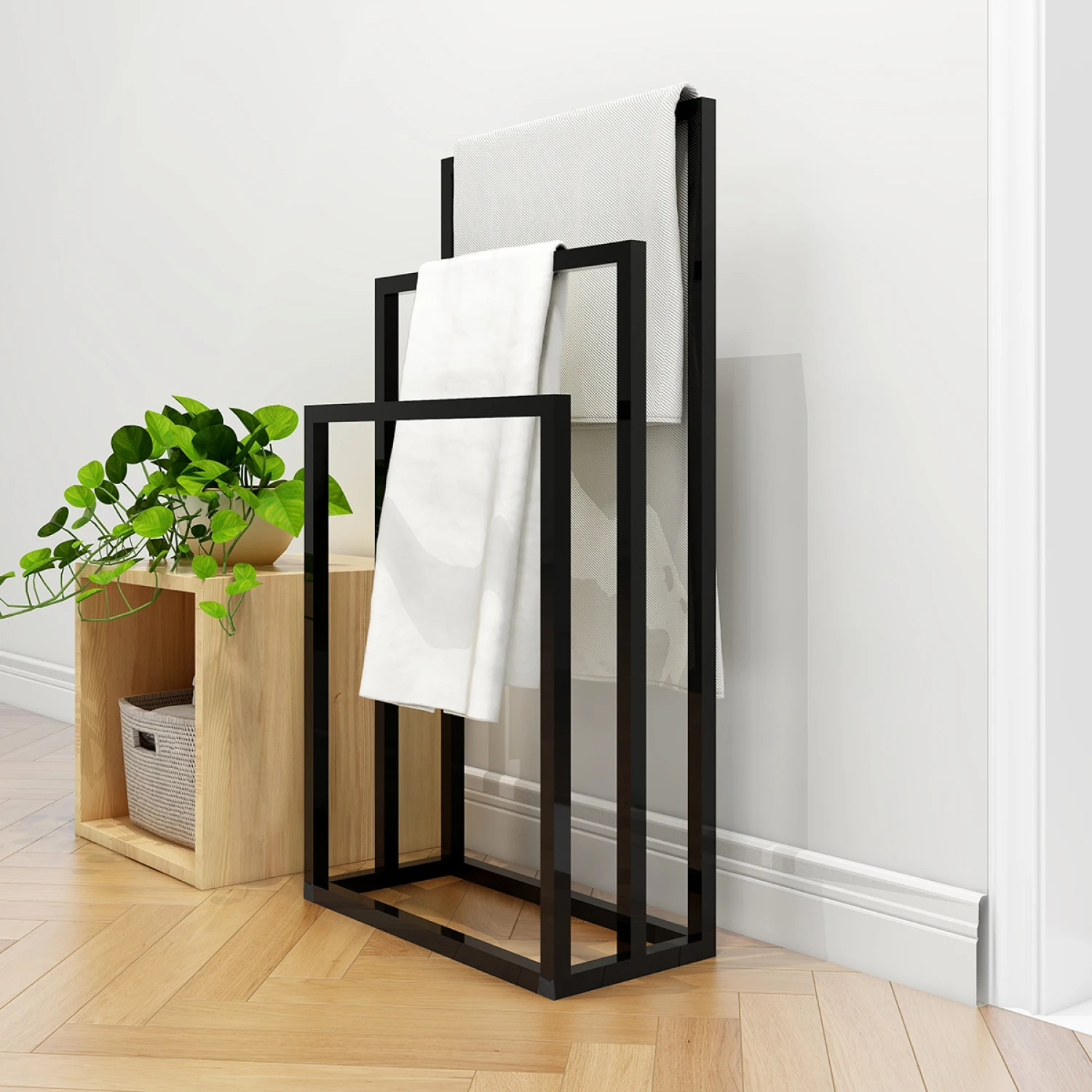 

Metal Freestanding Towel Rack 3 Tiers Hand Towel Holder Organizer for Bathroom Accessories, Black