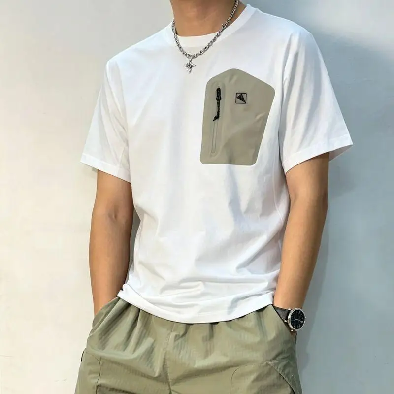 

Men's Quick Dry Breathable Techwear T‑Shirt, Short Sleeve Summer Athletic Top for Outdoor Running Sports