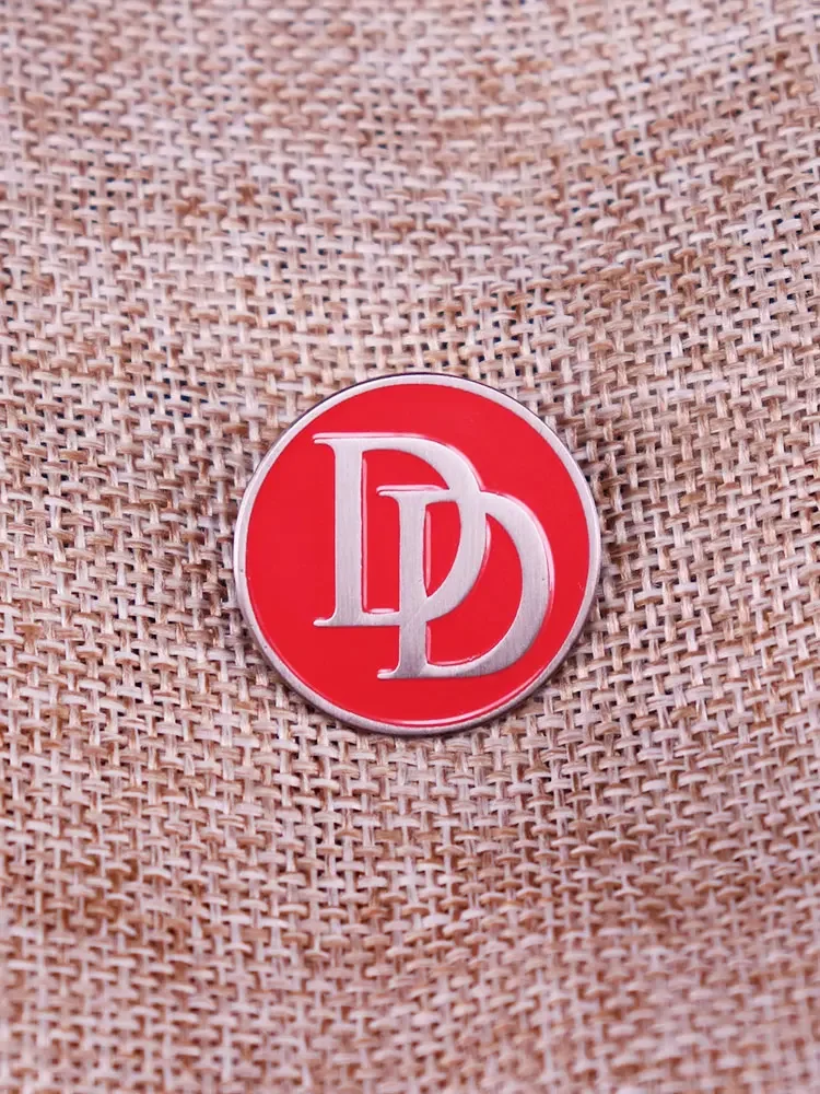 دارديفيل-شعار شارة الخيال فيلم المينا دبوس هزلي دبوس قبعة ظهره الديكور #6