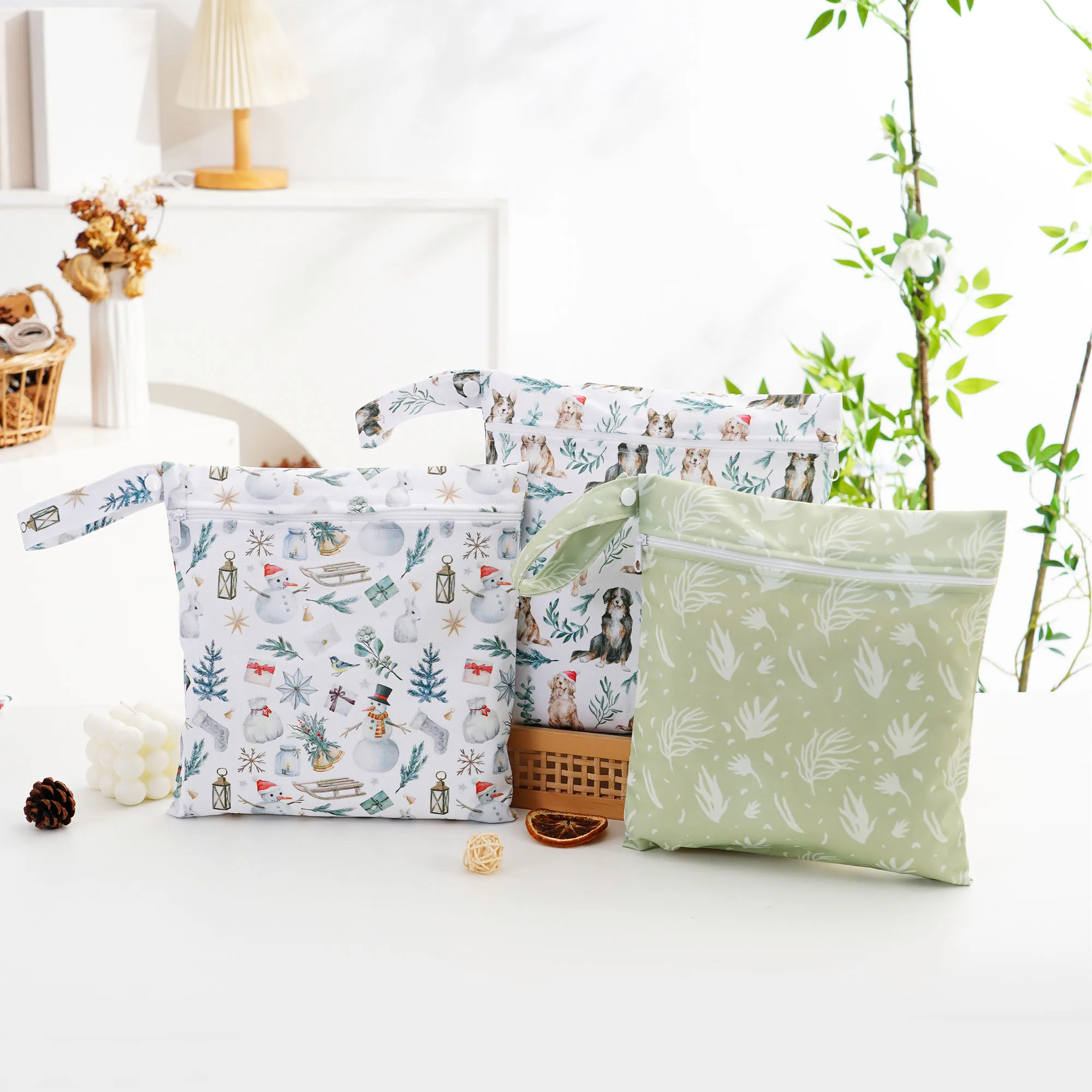 HappyFluent 100% Polyester Washable And Reusable Single Pack Waterproof Bag Can Be hung And Carried Conveniently