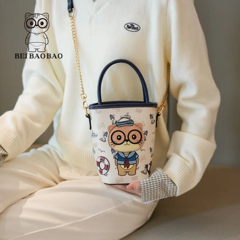 

Vintage Style Ladies Crossbody Bag Genuine Leather Shoulder Handbag For Women Waterproof Lightweight Design