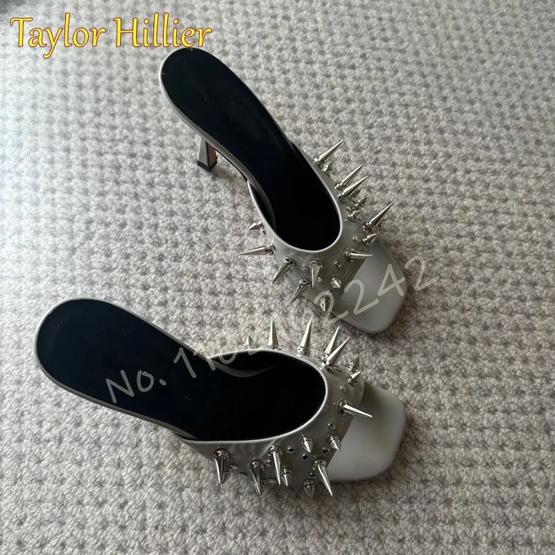 

Square Head Rivet Slippers Open Toe Low Heel Shallow Mouth Beach Shoes Fashion Gladiator Summer Comfortable Women'S Slippers 46