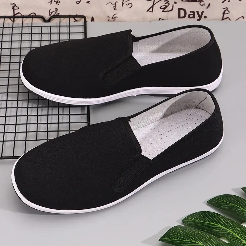 Boxed Old Beijing Cloth Shoes Men's Slip-On Casual Work Shoes Breathable Black Canvas Shoes for Driving And Daily Wear