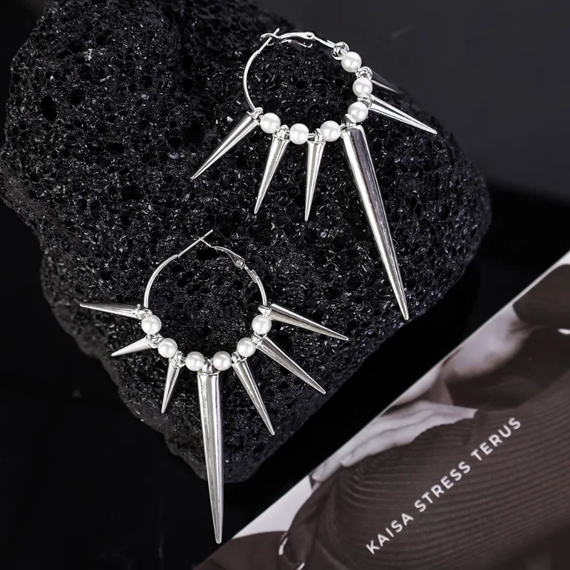 Gothic Grunge Rock Accessories Rivet Hoop Earrings Cool Hip Hop Earrings for Women Egirl Jewelry Punk Korean Earrings Fashion