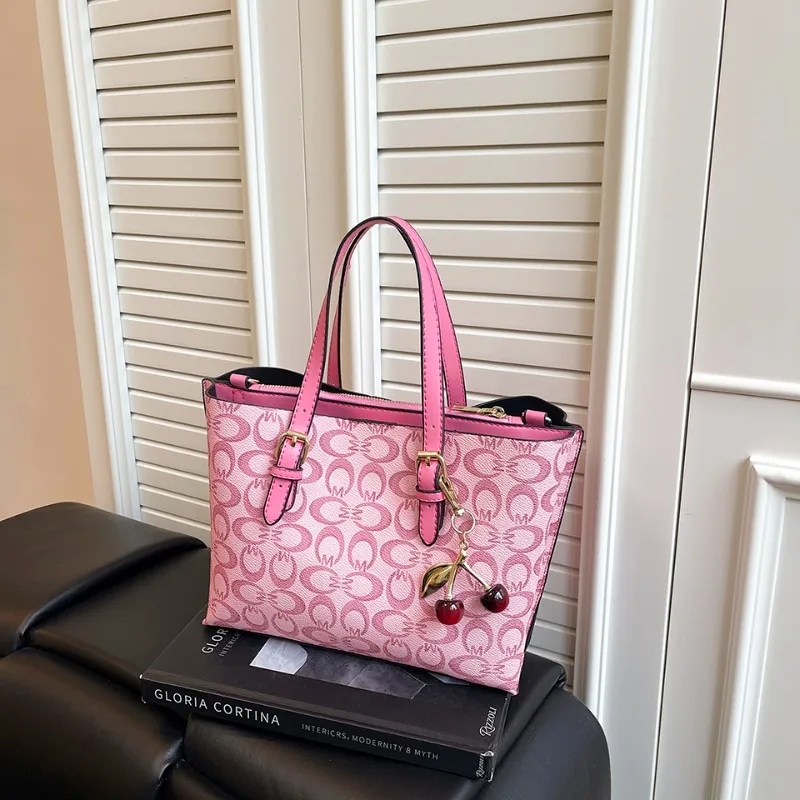 Trendy Letter Logo Solid Color Shopper Bag High-End Elegant Leather Classic Large Capacity Design