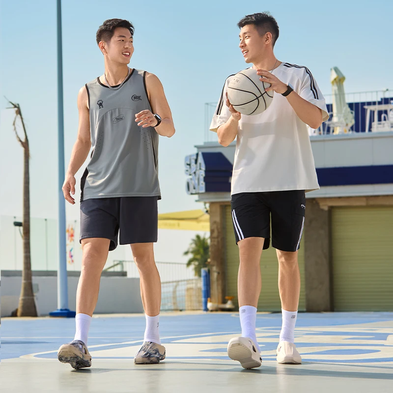 شباشب رجالية جوكر سايبر 361 درجة عصرية ناعمة مضادة للبكتيريا قابلة للتنفس للشاطئ خفيفة الوزن ومريحة للرجال 672521104