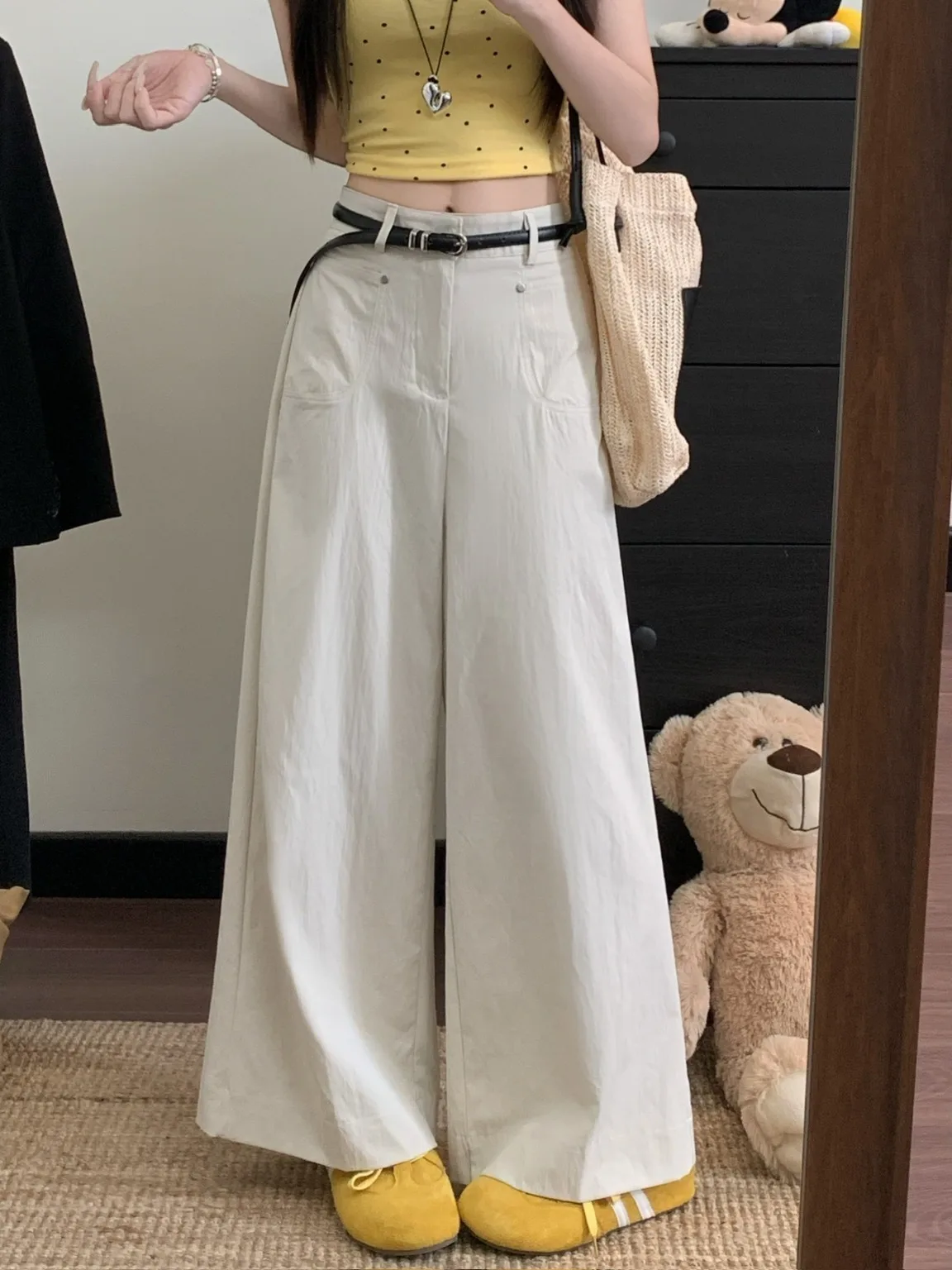 

Женские повседневные брюки с высокой талией и прямыми штанинами, весна 2026, новинка, свободные, стройнящие, в корейском стиле, драпированные, костюмные брюки, для офиса, однотонные