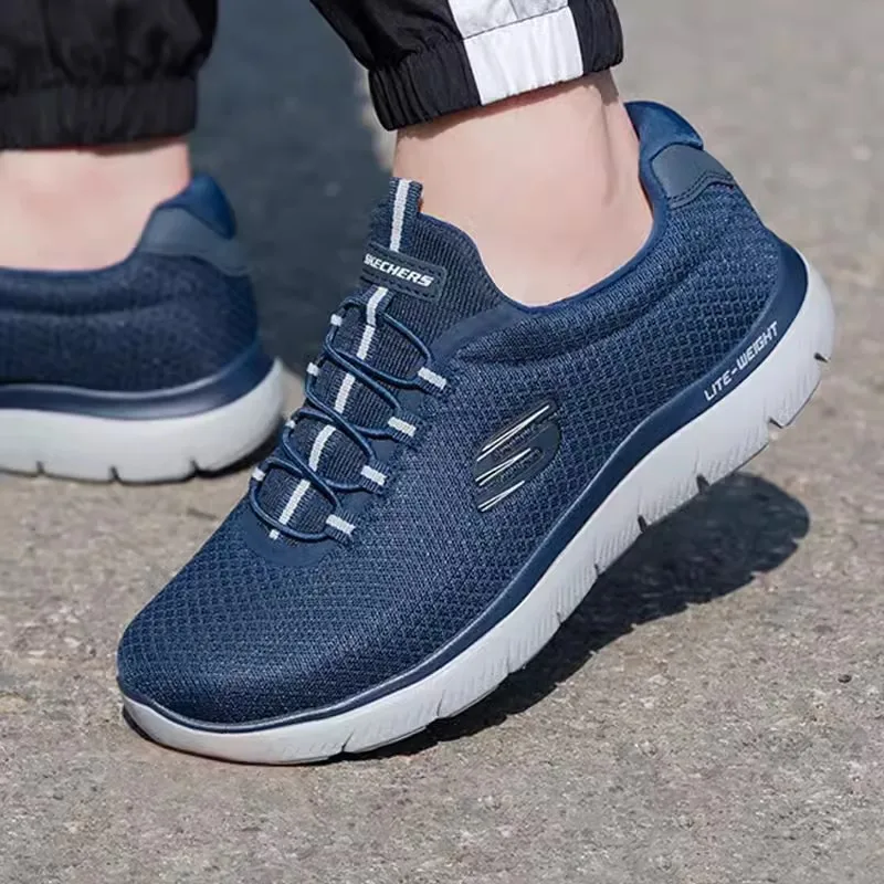 أحذية رياضية رجالية من Skechers أحذية مشي كاجوال خفيفة الوزن بسطح شبكي مسامي صيفي