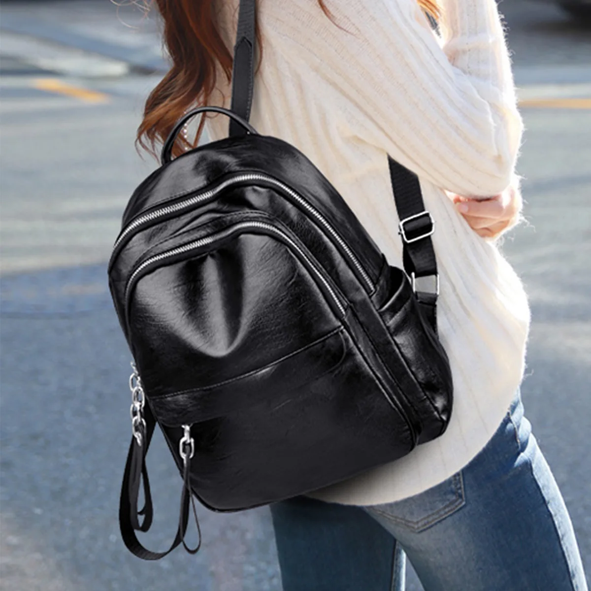 A Casual And Versatile Black Pu Large-capacity Ladies\' Shoulder Bag Is Light And Suitable For College Students To Go Out