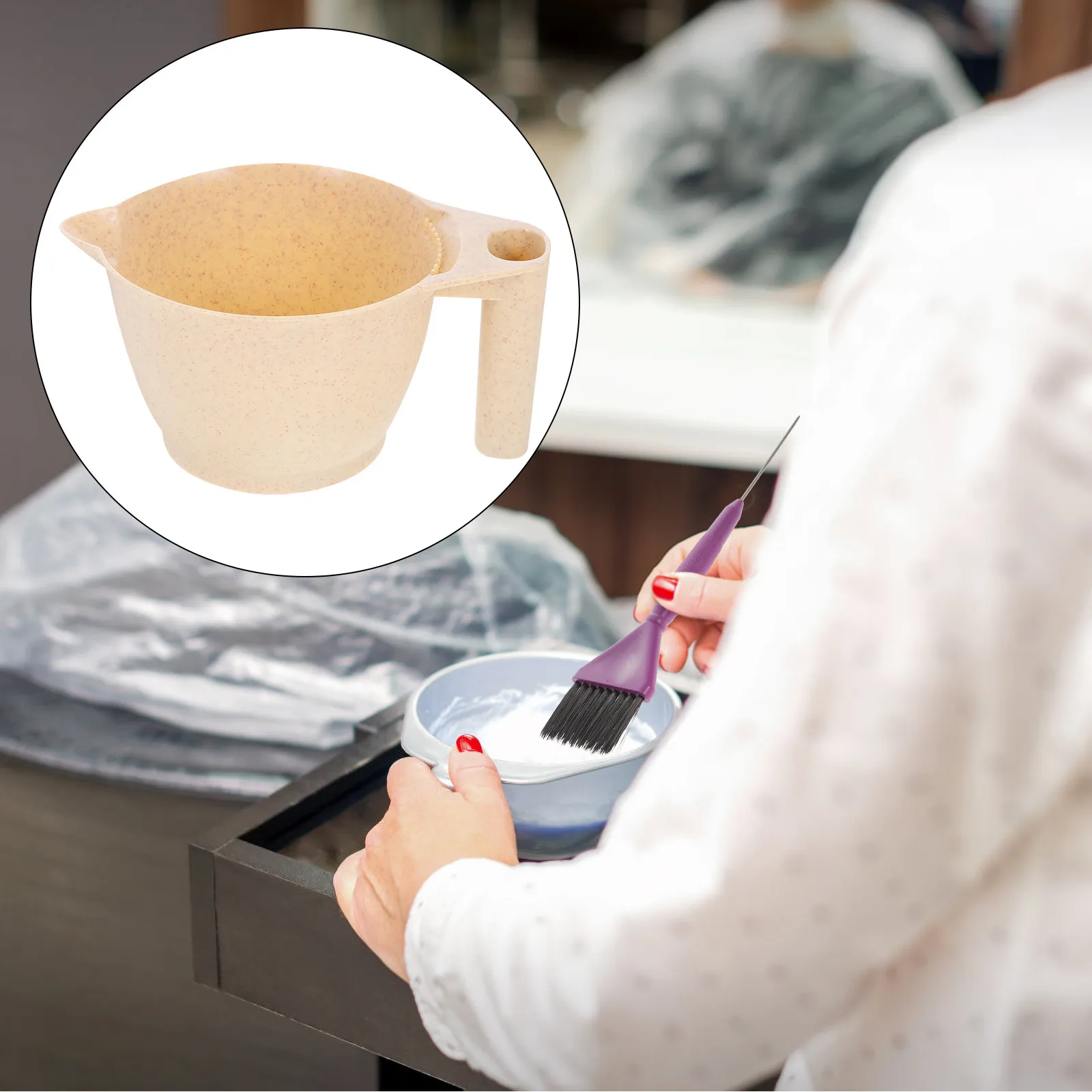 2Pcs Hair Dye Bowls Reusable PP Tint Bowls Ergonomic Design for Hair Salon Home Color Mixing Tint Bowl Blonde Brilliance Powder