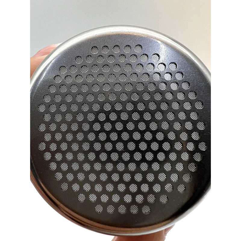 สําหรับเล่นตลกไมโครตะแกรงเครื่องชงกาแฟกึ่งอัตโนมัติชามผง 18-21 กรัมความหวานของรังผึ้ง