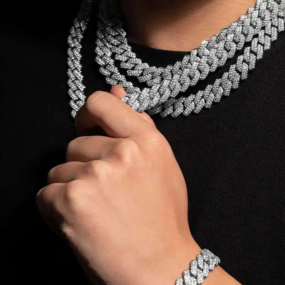 

Beautiful Cool Cuban Chain Exquisite Moissanite Sterling Silver 925 Custom Hip Hop Cuban Necklace