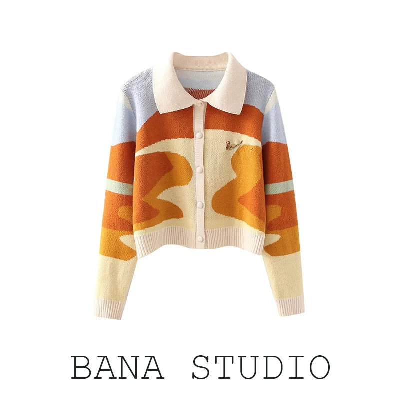 เสื้อสเวตเตอร์ถักไหมพรมผู้หญิง BANA ทรงหลวมหรือทรงเข้ารูป  ลายปักตัวอักษร  แบบเปิด  ผ้าผสมเนื้อนุ่มสบาย