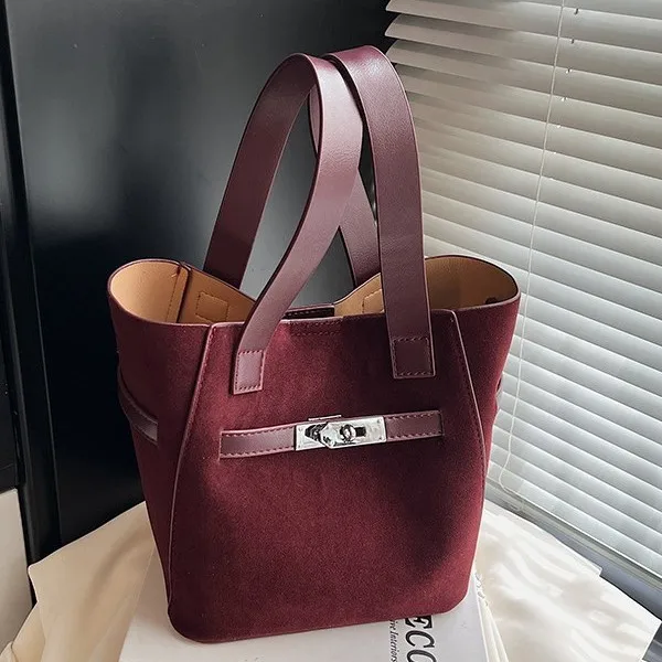 

2025 Vintage Bucket Bag Matte Finish Tote for Women Spacious Shoulder Purse, Luxe Crossbody Bag Textured Day-to-Night Bag​