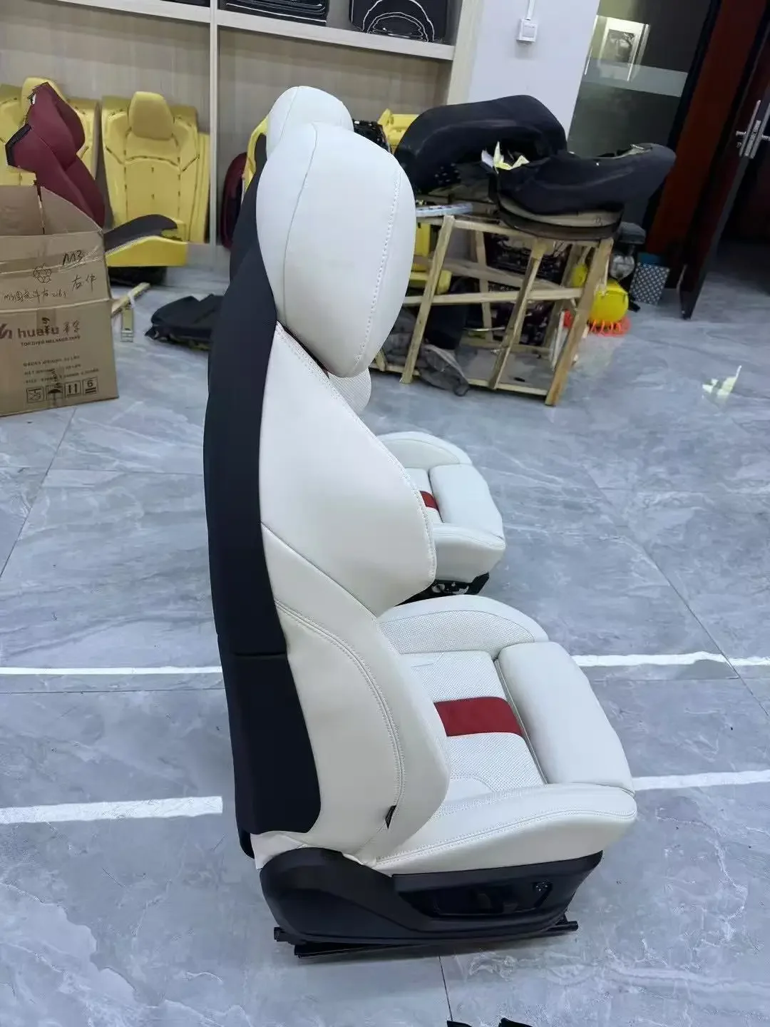 Picture 5: YLA Car Interior Accessories Customized E71 Seat Upgrade F90 Series Seat Upgrade Kit for E71 X3 X5 X6 M3 M5 Series Upgrade M
